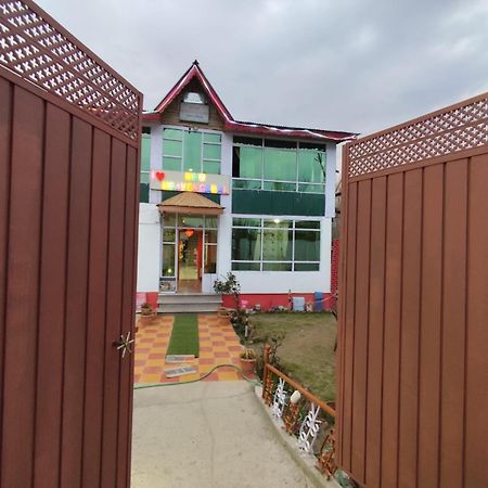Hotel New Heaven Canal Srīnagar Dış mekan fotoğraf