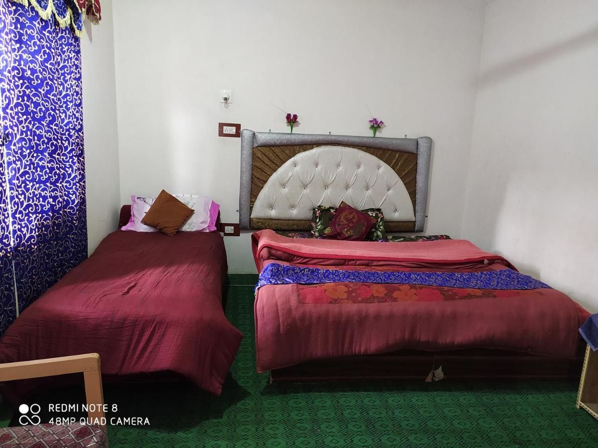Hotel New Heaven Canal Srīnagar Dış mekan fotoğraf