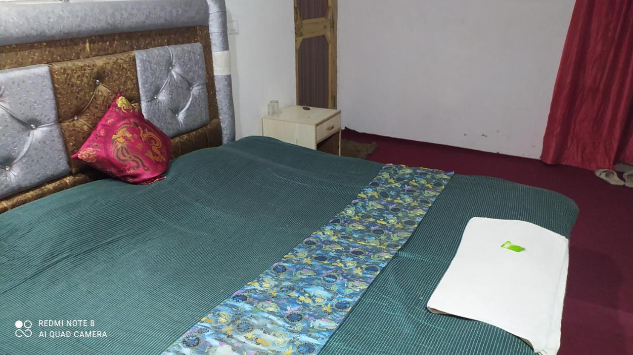Hotel New Heaven Canal Srīnagar Dış mekan fotoğraf
