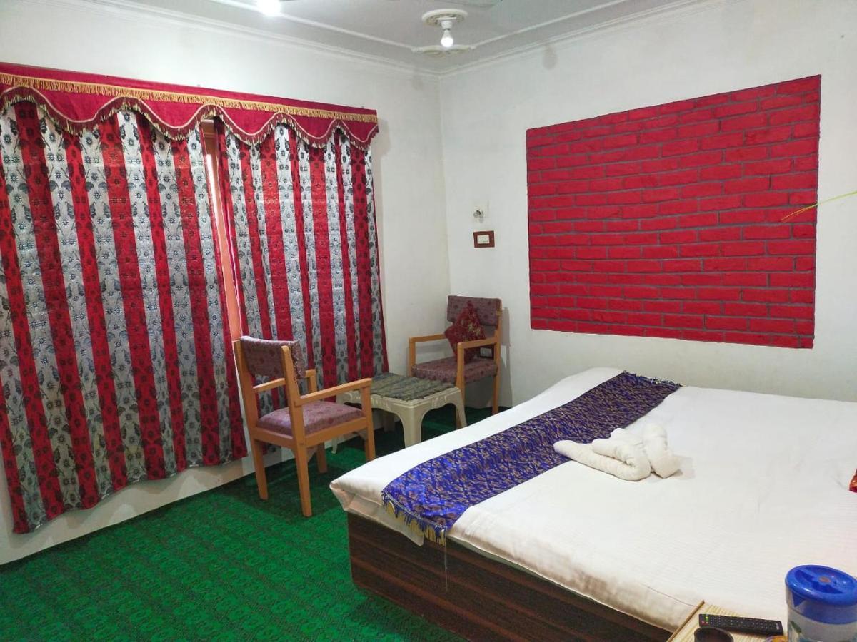 Hotel New Heaven Canal Srīnagar Dış mekan fotoğraf