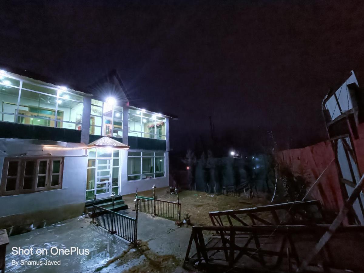 Hotel New Heaven Canal Srīnagar Dış mekan fotoğraf