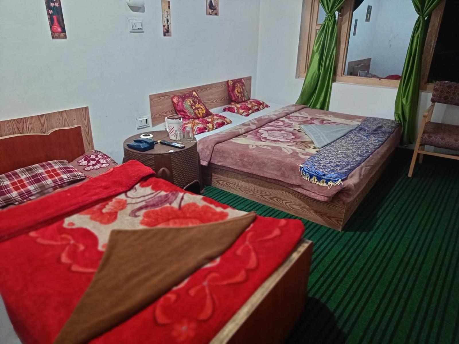 Hotel New Heaven Canal Srīnagar Dış mekan fotoğraf