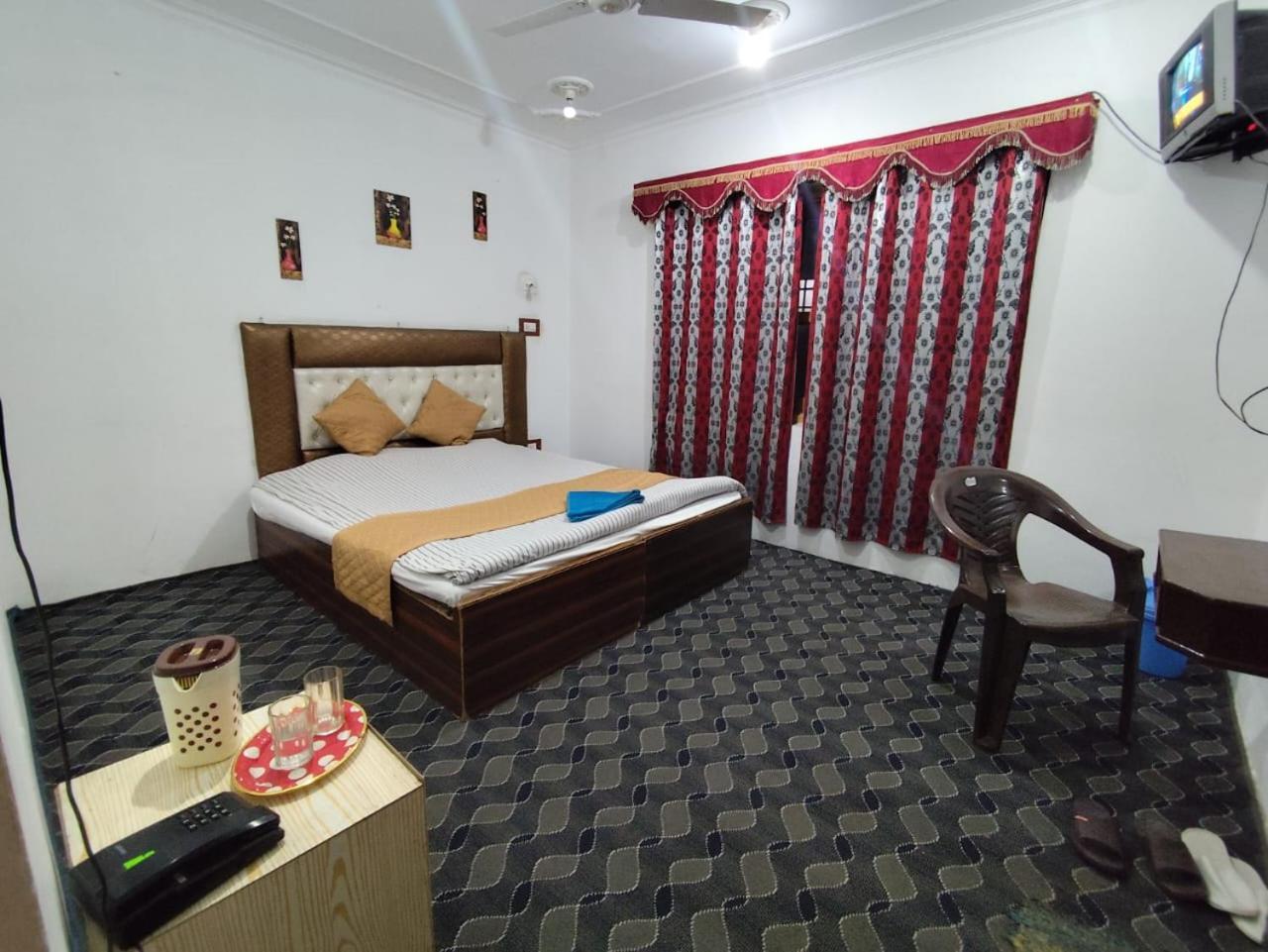 Hotel New Heaven Canal Srīnagar Dış mekan fotoğraf